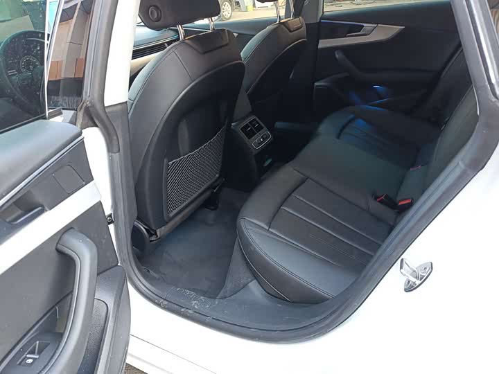 Audi A5 2021 Sportback 40 TFSI — фото 7