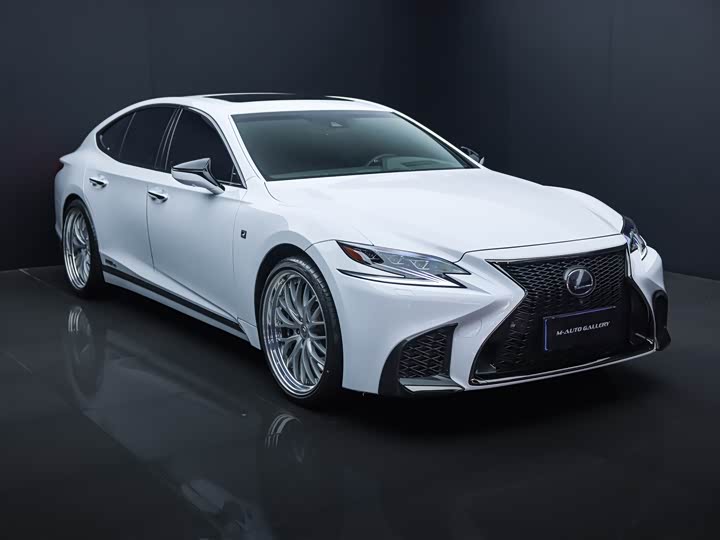 Lexus LS 2018 500h F SPORT V — фото 3