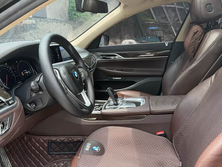 BMW 7-Series 2016 730 Li Leading — фото 4