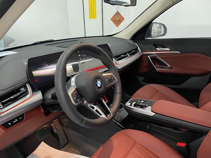 BMW X1 sDrive25Li M спортпакет — фото 2