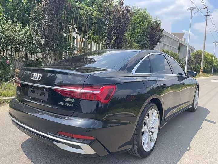 Audi A6L 45 TFSI избранная динамик — фото 7