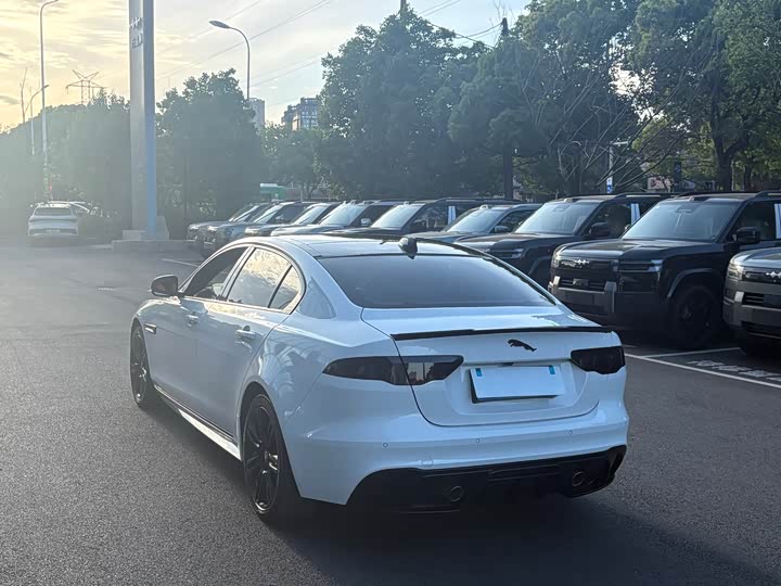 Jaguar XEL 2021 2.0 T 200 PS R-DYNAMIC — фото 12