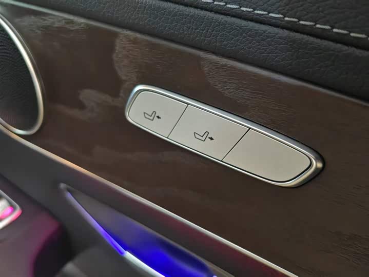 Mercedes-Benz GLC 2021 GLC 260 L 4 MATIC Luxury — фото 14