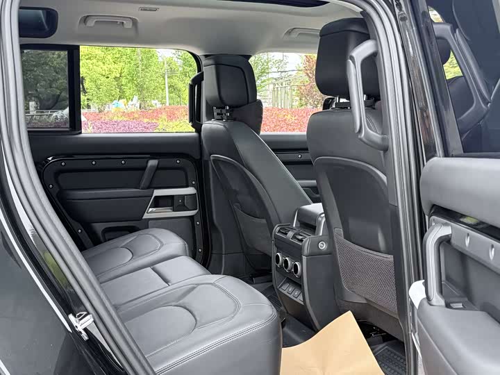Land Rover Defender — фото 21