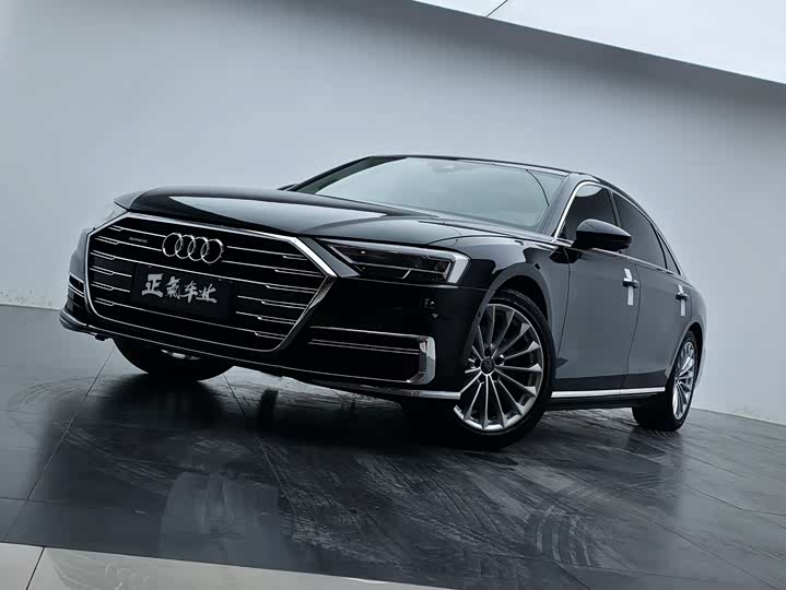 Audi A8 2019 Plus A 8 L 50 TFSI quattro Comfort — фото 3