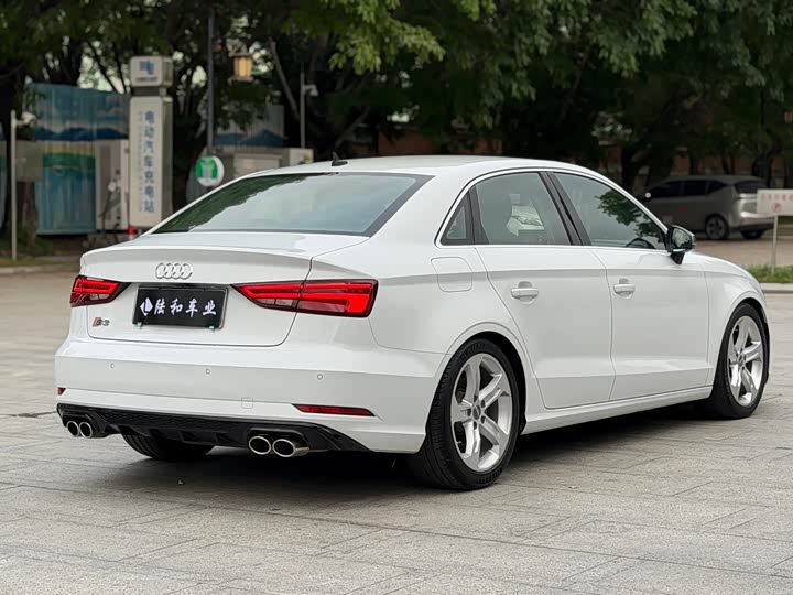 Audi A3 2019 Limousine 35 TFSI VI — фото 17