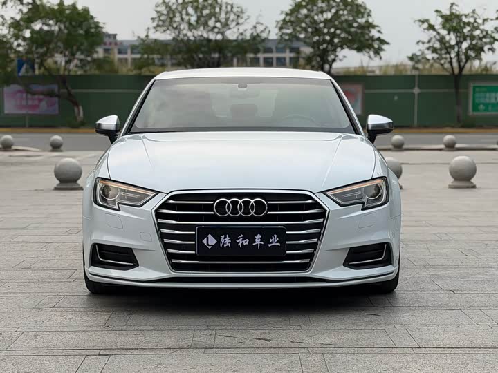 Audi A3 2019 Limousine 35 TFSI VI — фото 2