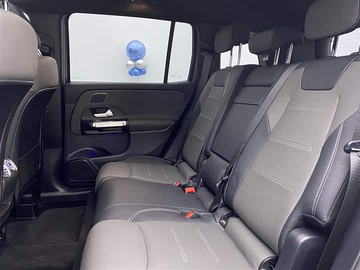 Mercedes-Benz GLB 2022 AMG GLB 35 4 MATIC — фото 8