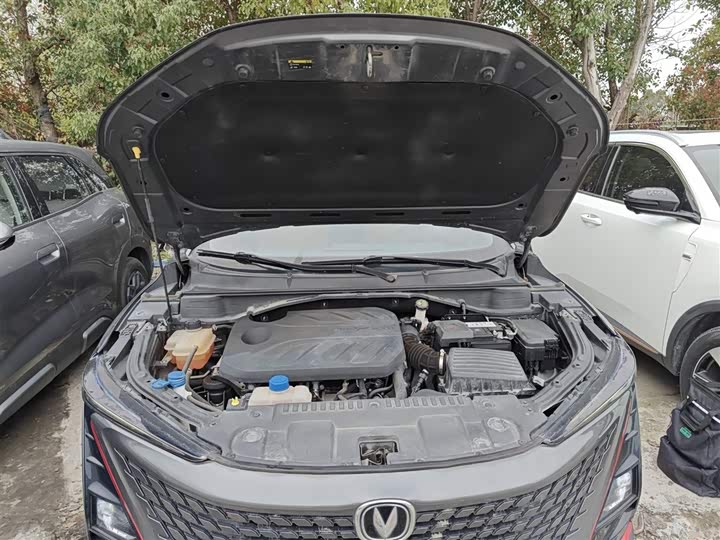 Changan UNI-T 2020 1.5 T Premium — фото 19