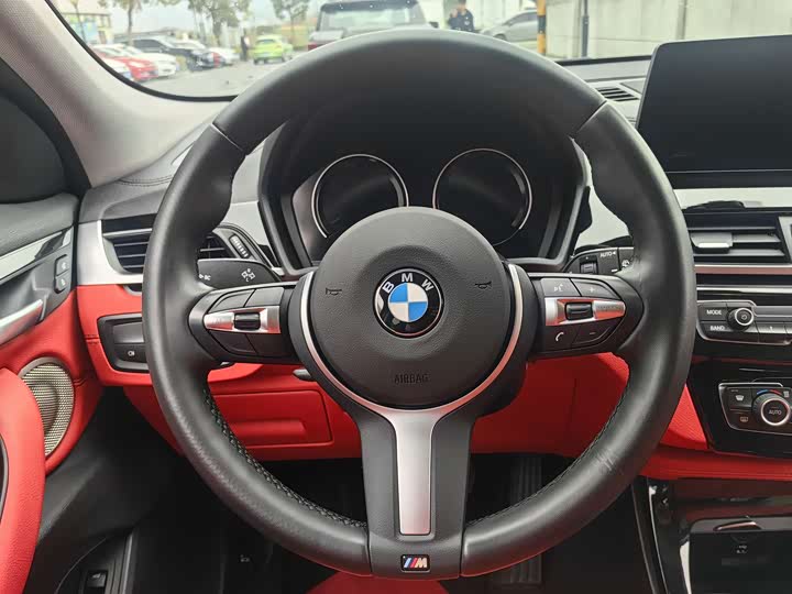 BMW X2 2022 s Drive 25i M — фото 16