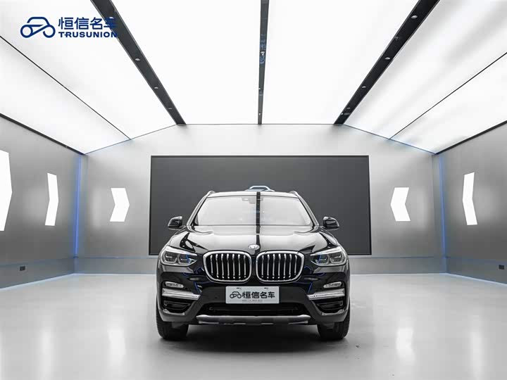 BMW X3 2018 x Drive 25i VI — фото 2
