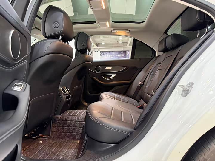 Mercedes-Benz C-Class 2019 C 260 L — фото 12
