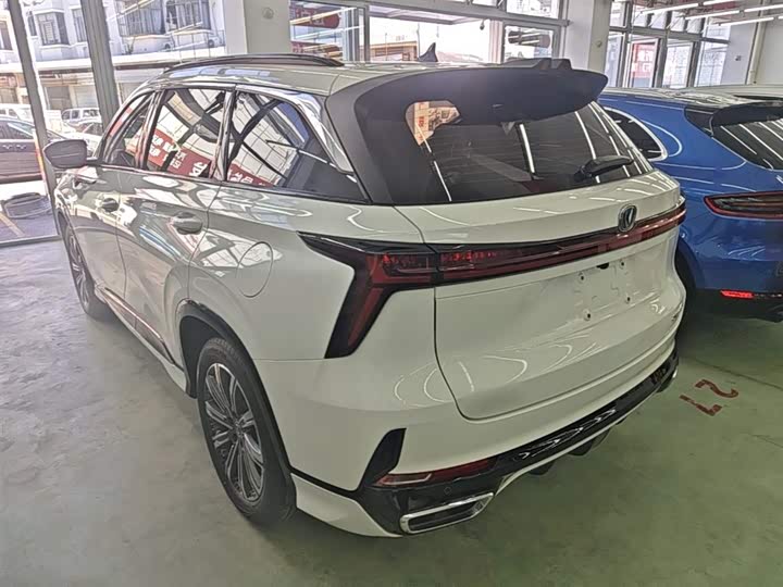 Changan CS75 PLUS 2023 1.5 T ATPremium — фото 5