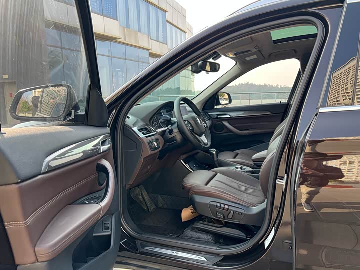BMW X1 2018 x Drive 20 Li — фото 26