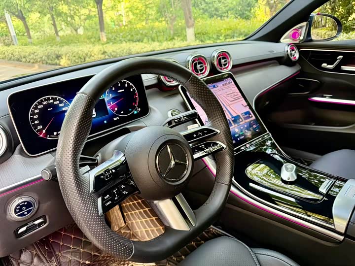 Mercedes-Benz C-Class 2024 C 200 L — фото 4