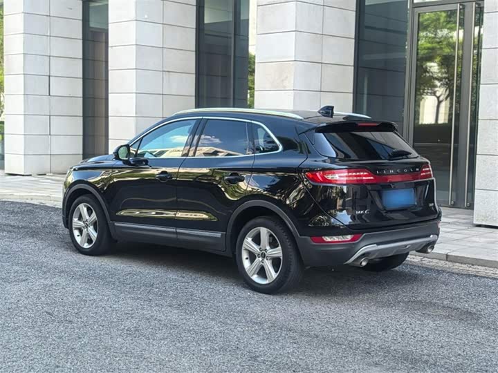 Lincoln MKC 2017 2.0 T 2 WD — фото 10