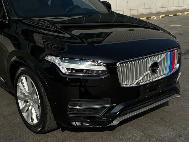 Volvo XC90 2018 T 6 7 — фото 25