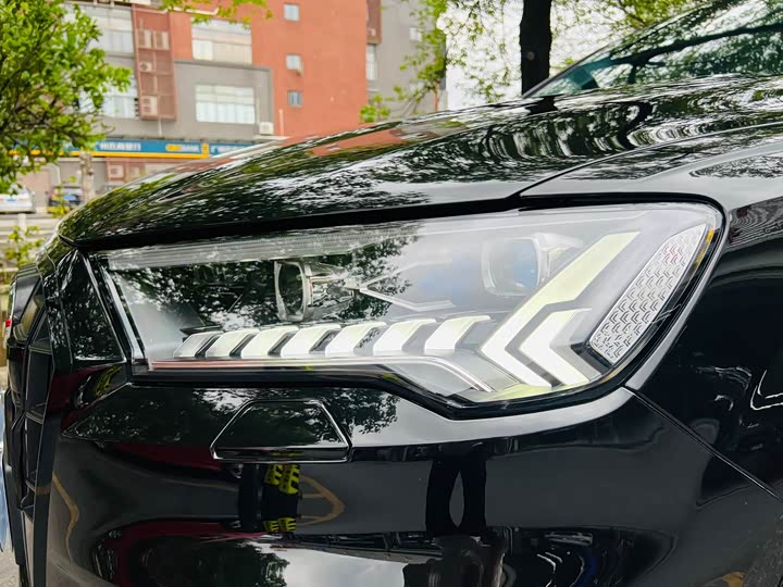 Audi Q7 2022 55 TFSI quattro S line Premium — фото 30