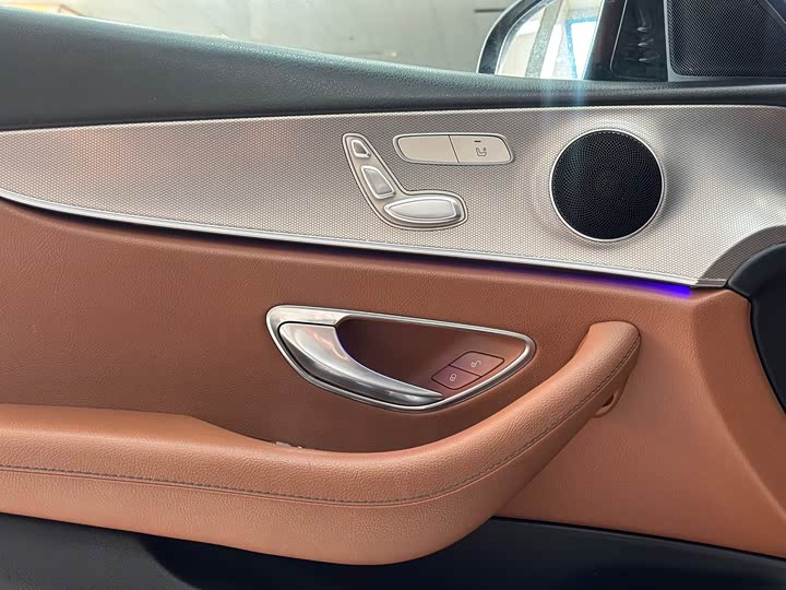 Mercedes-Benz E-Class 2017 E 200 Sport — фото 11