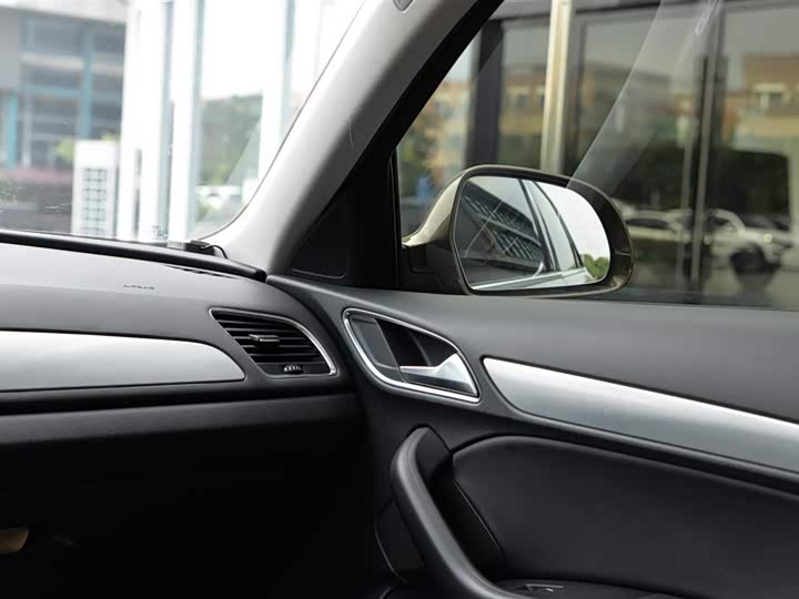 Audi Q3 2015 35 TFSI quattro — фото 13