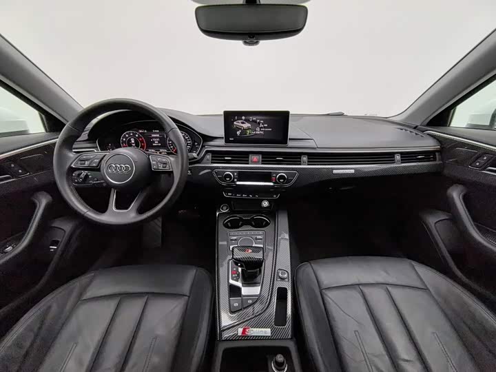 Audi A4L 40 TFSI стиль V — фото 5