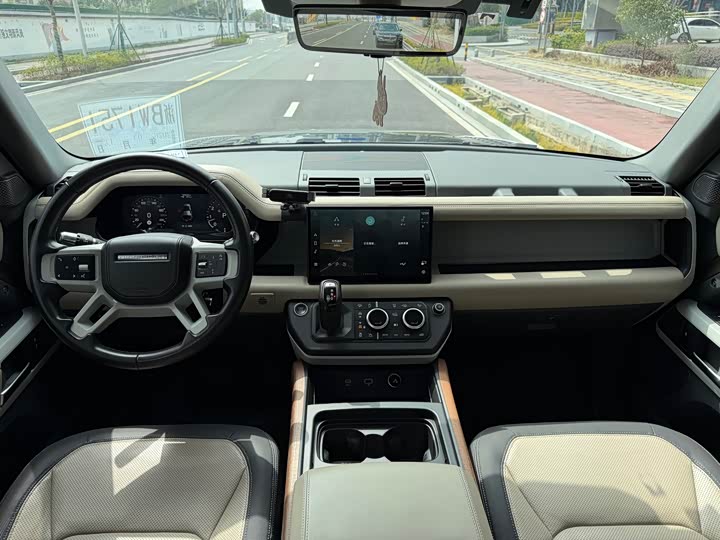 Land Rover Defender — фото 7