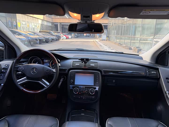 Mercedes-Benz R-Class 2015 R 400 4 MATIC — фото 9