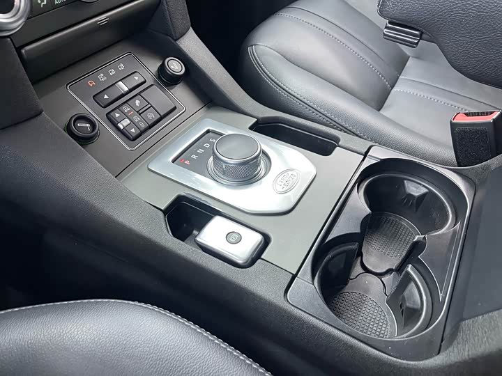 Land Rover Discovery — фото 12