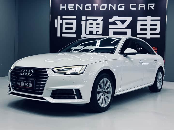 Audi A4L 2019 40 TFSI V — фото 1