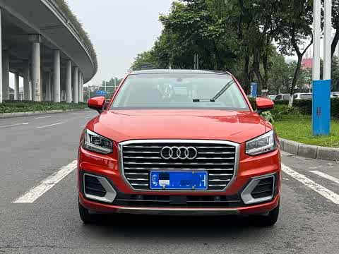Audi Q2L 2018 35 TFSI V — фото 12