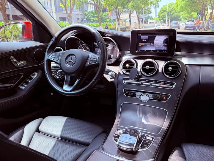 Mercedes-Benz C-Class — фото 16