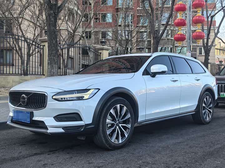 Volvo V90 2023 Cross Country B 5 AWD — фото 1