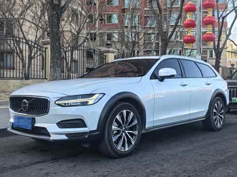 Volvo V90 2023 Cross Country B 5 AWD — фото 21