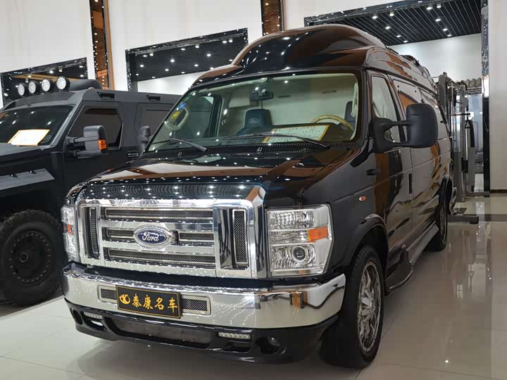 Ford E350 2017 5.4 L AT