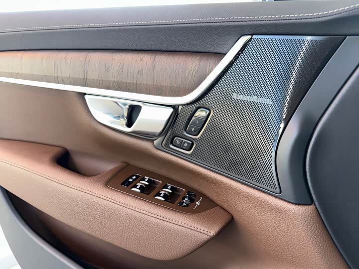 Volvo S90 2022 B 5 — фото 22