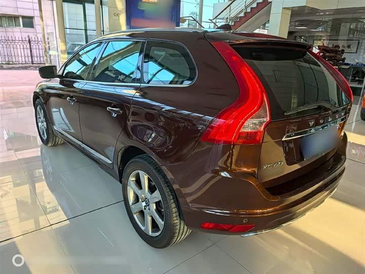 Volvo XC60 2015 T 5 AWD — фото 6