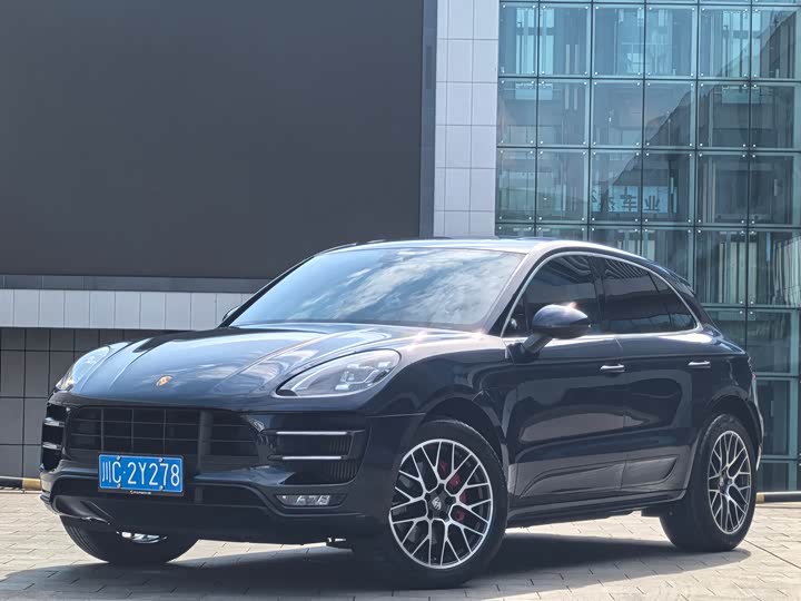 Porsche Macan 2017 Macan Turbo 3.6 T — фото 1