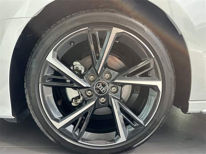 Audi A3 2024 Sportback 35 TFSI Sport — фото 14