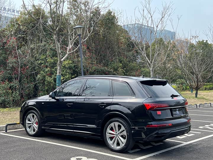 Audi Q7 2020 55 TFSI quattro S line Sport — фото 12