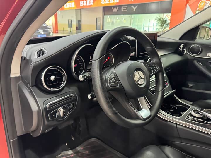Mercedes-Benz C-Class 2018 C 180 L — фото 12