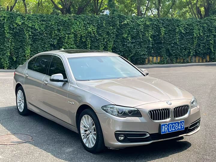 BMW 5 Series 525Li — фото 3