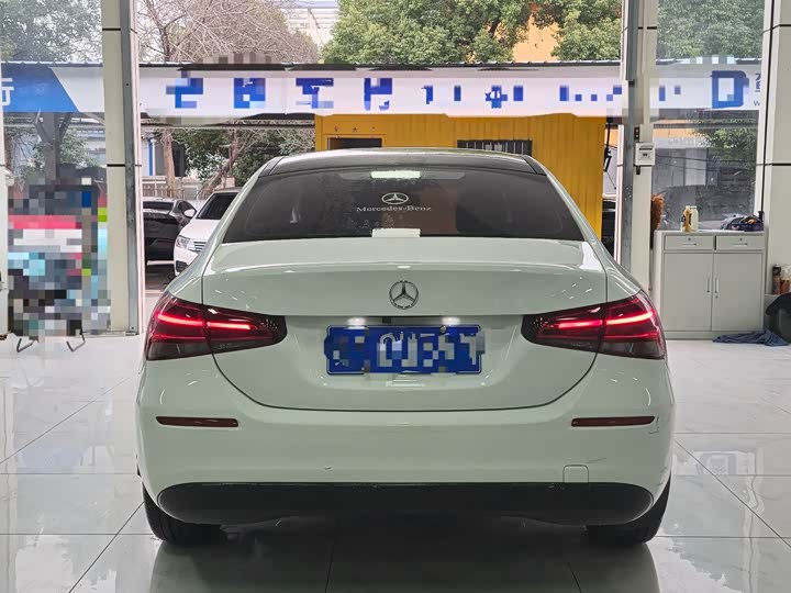 Mercedes-Benz A-Class 2020 A 180 L — фото 5
