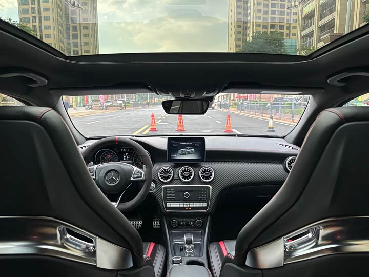 Mercedes-Benz A-Class AMG A 45 4MATIC — фото 14