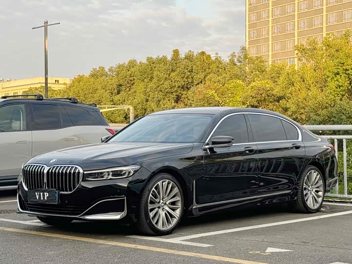 BMW 7-Series 2016 740 Li Leading — фото 2