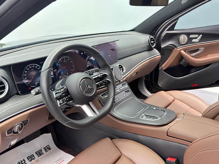 Mercedes-Benz E-Class 2022 E 300 L Luxury — фото 11