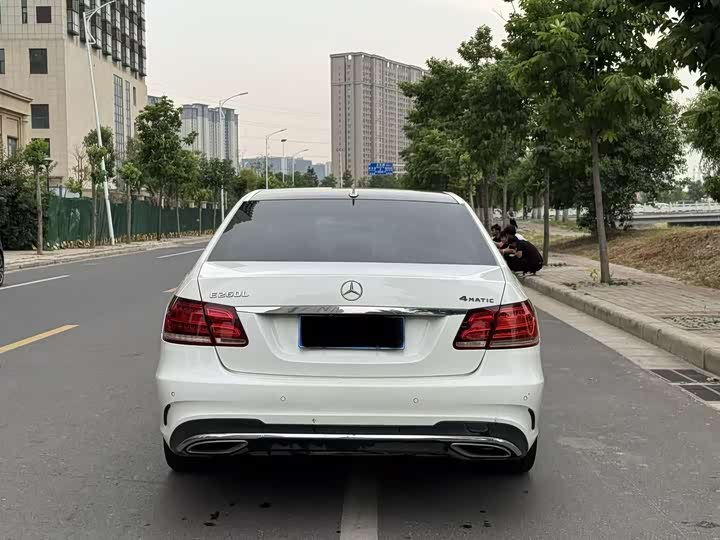 Mercedes-Benz E-Class 2015 E 260 L Sport — фото 5