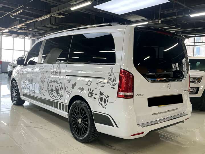 Mercedes-Benz V-Class 2018 V 260 AMG V — фото 7