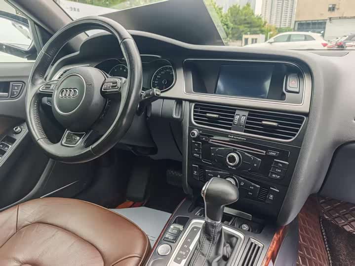 Audi A4L 2016 35 TFSI S line Comfort — фото 19