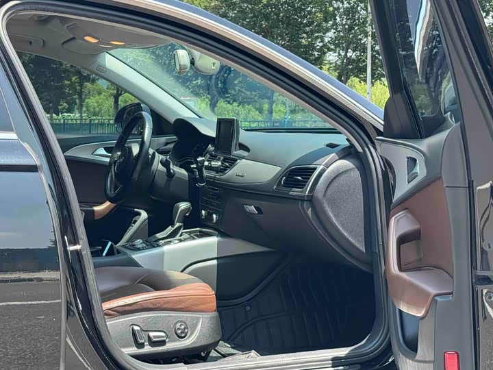 Audi A6L 45 TFSI quattro спорт — фото 13