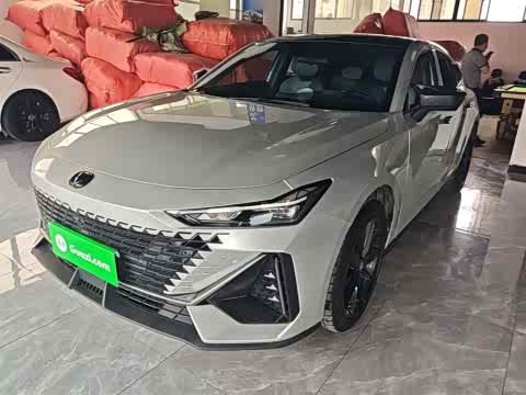 Changan UNI-V 2022 1.5 T Premium — фото 26